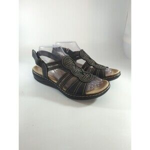 Women's Clarks, Leisa Janna Sandal US size 7.5 Black Leather